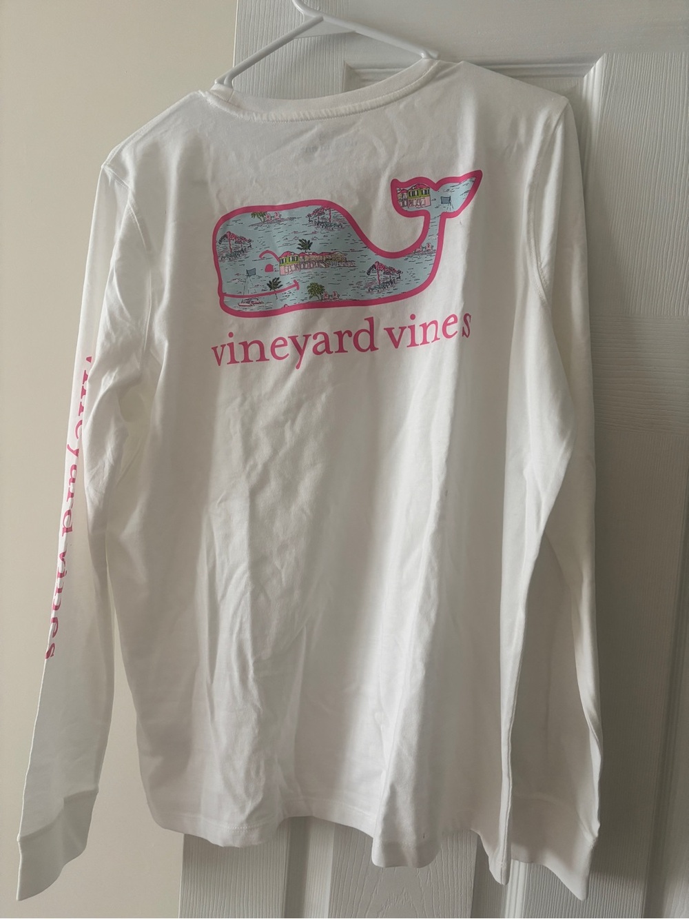 Vineyard Vines Women’s White Long-Sleeve Pocket Tee - Picture 4 of 5